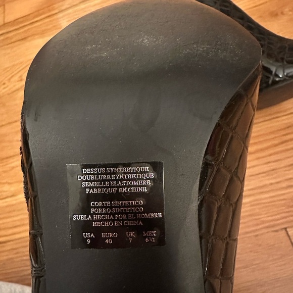 Unlisted Black Crocodile Pattern Ankle Boots Size 9 - Picture 4 of 12